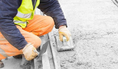 What Should I Ask Concrete Contractors Near Me Before Installing a New Driveway?